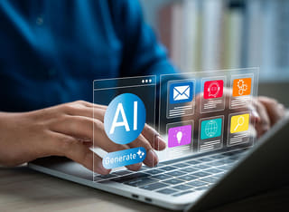 Začínající krypto investor poznává základní principy automatizovaného obchodování pomocí AI